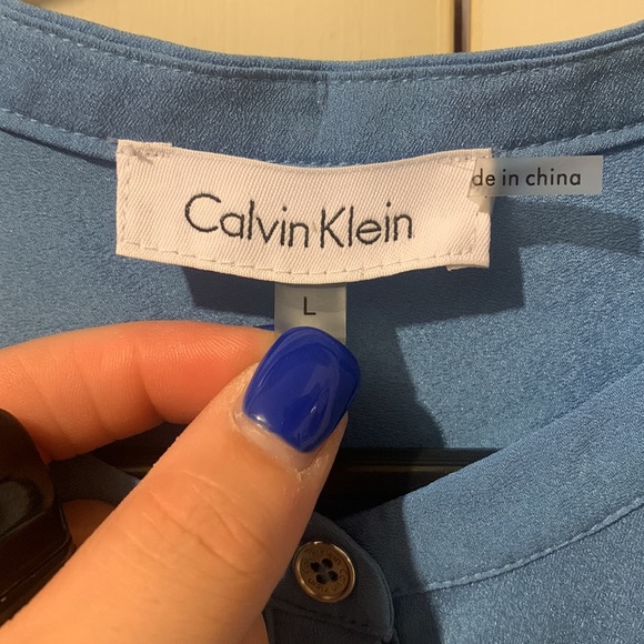 CK sleeveless blouse - Picture 3 of 3